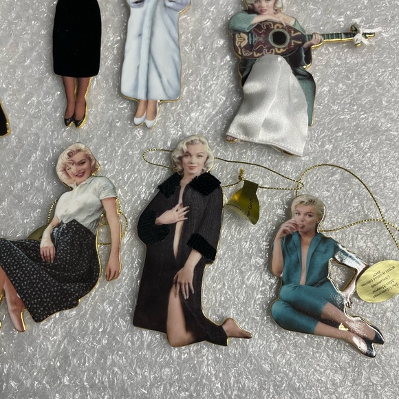 Bradford Exchange Marilyn Monroe Ornaments - Picture 6 of 9